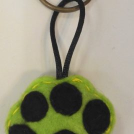 Chaveiro “pegada” verde-negro