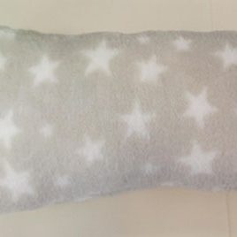 Xoguete con rabo para gatos – diseño estrelas